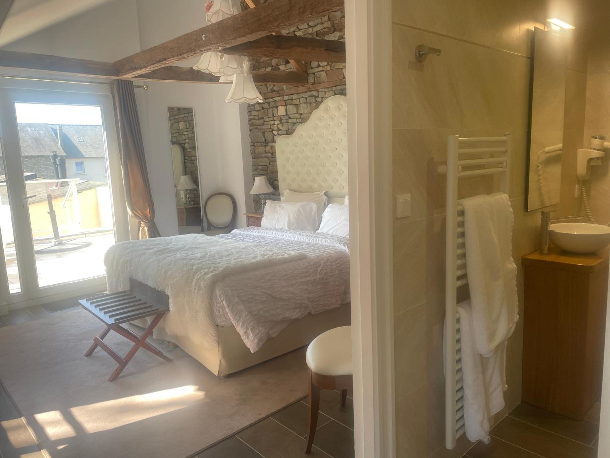 פונטורסון Hotel Victor Hugo מראה חיצוני תמונה
