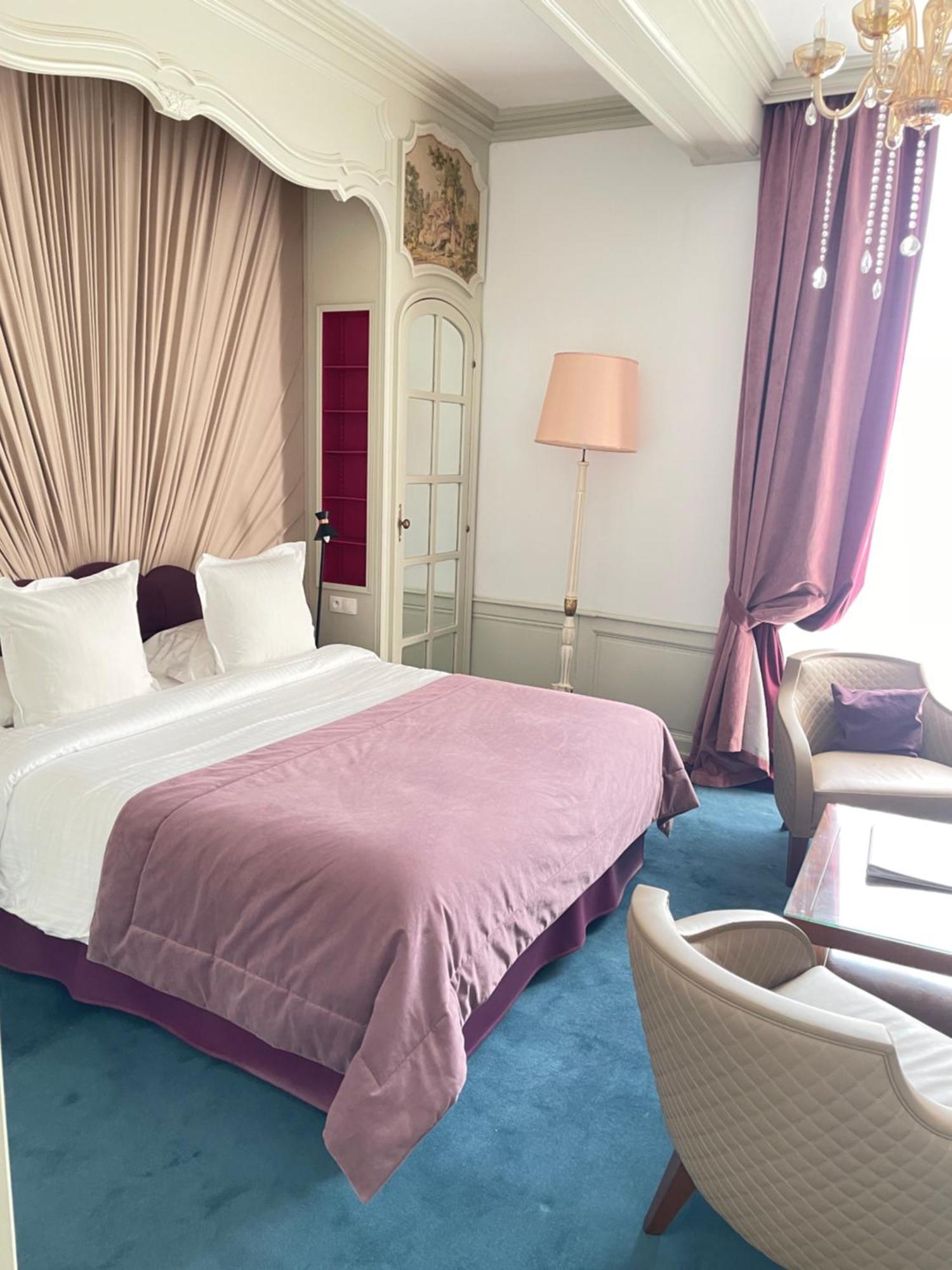 פונטורסון Hotel Victor Hugo מראה חיצוני תמונה