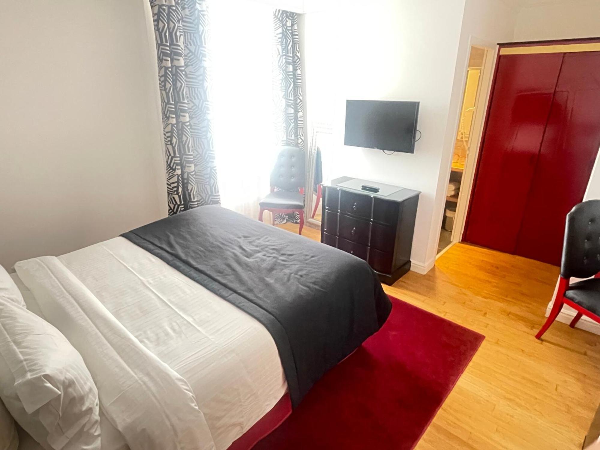פונטורסון Hotel Victor Hugo מראה חיצוני תמונה