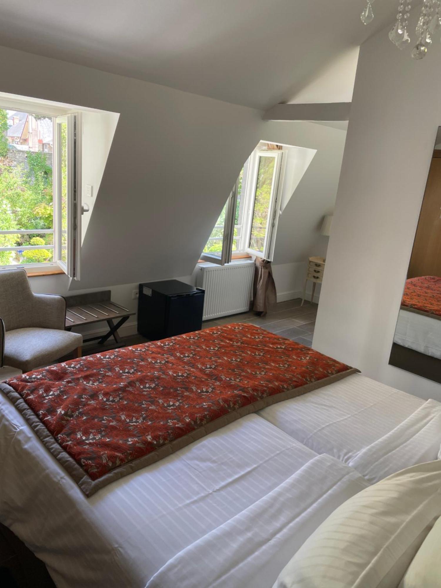 פונטורסון Hotel Victor Hugo מראה חיצוני תמונה