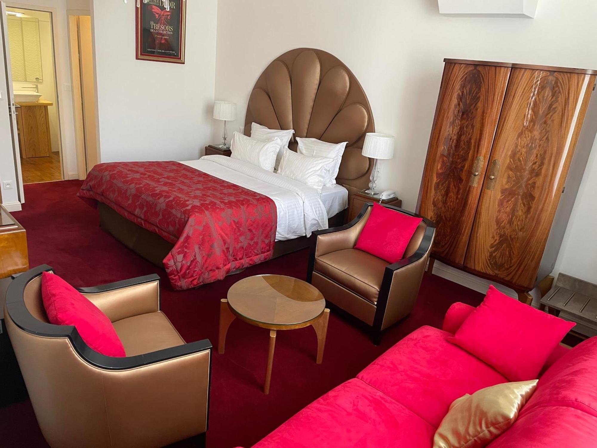 פונטורסון Hotel Victor Hugo מראה חיצוני תמונה