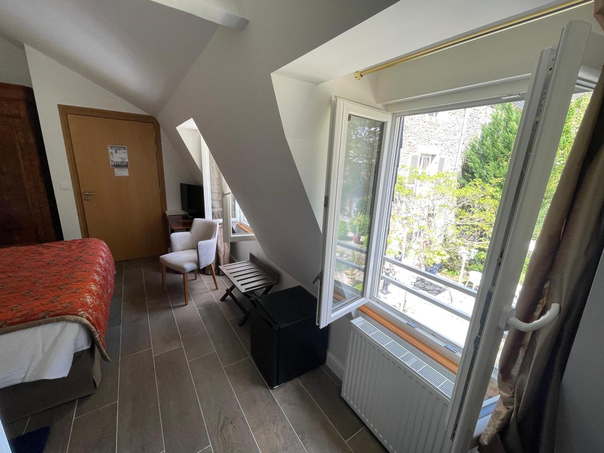 פונטורסון Hotel Victor Hugo מראה חיצוני תמונה