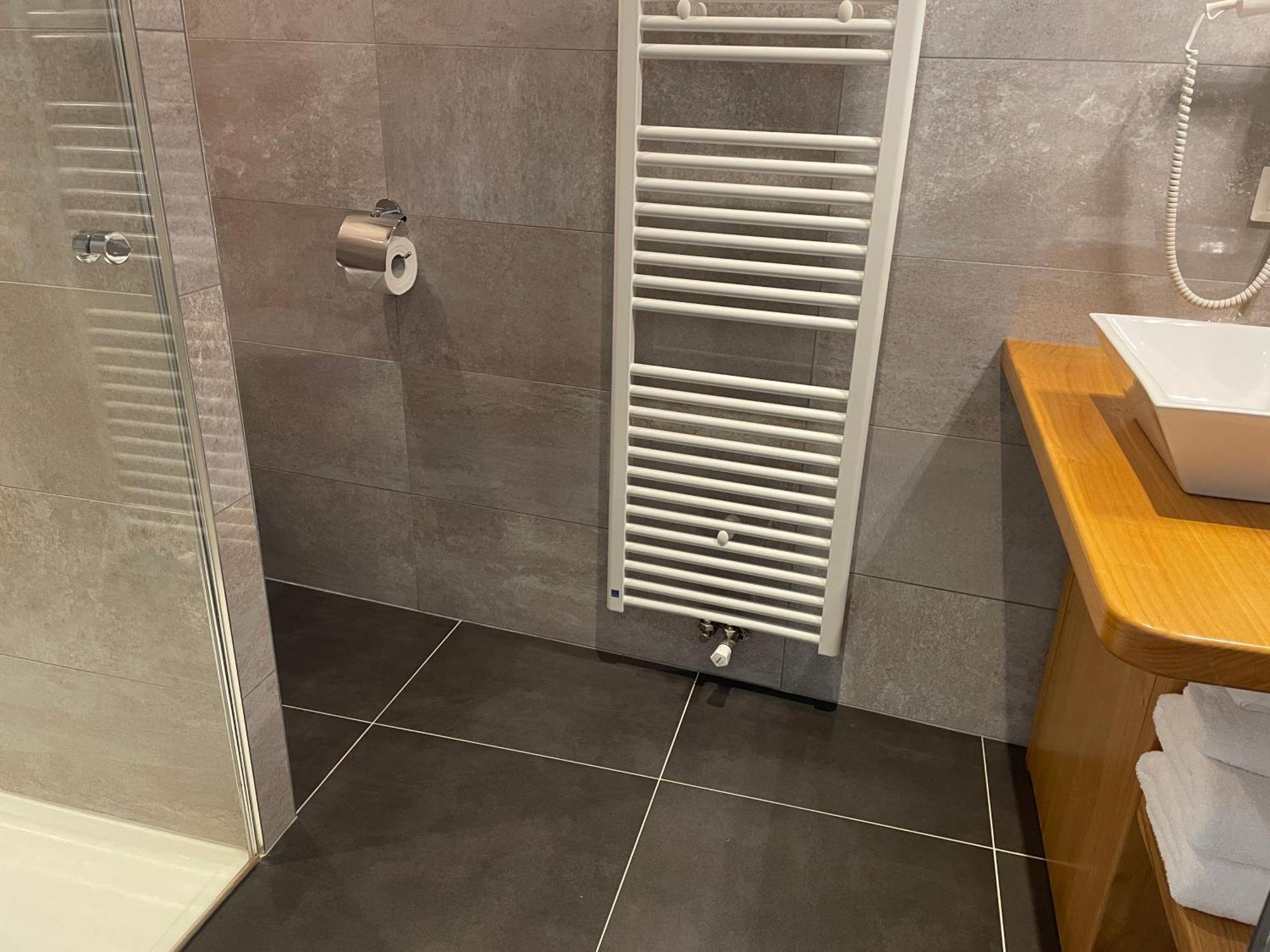 פונטורסון Hotel Victor Hugo מראה חיצוני תמונה