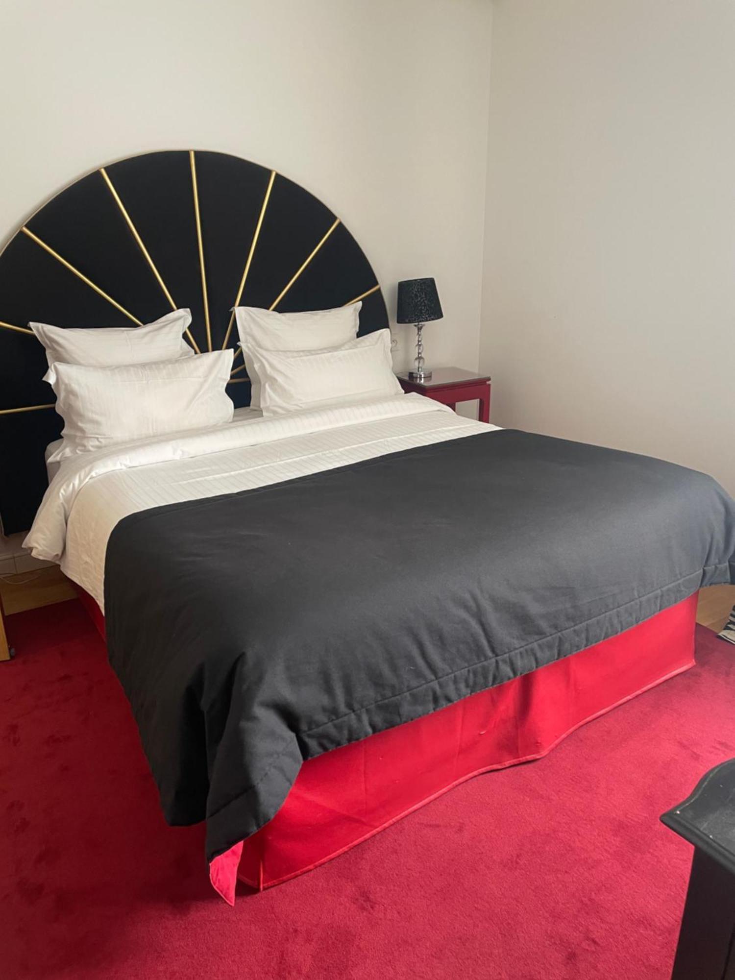 פונטורסון Hotel Victor Hugo מראה חיצוני תמונה